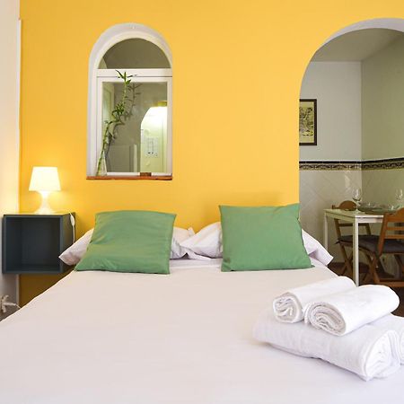 El Prado Historic Center Apartment Мадрид Екстериор снимка
