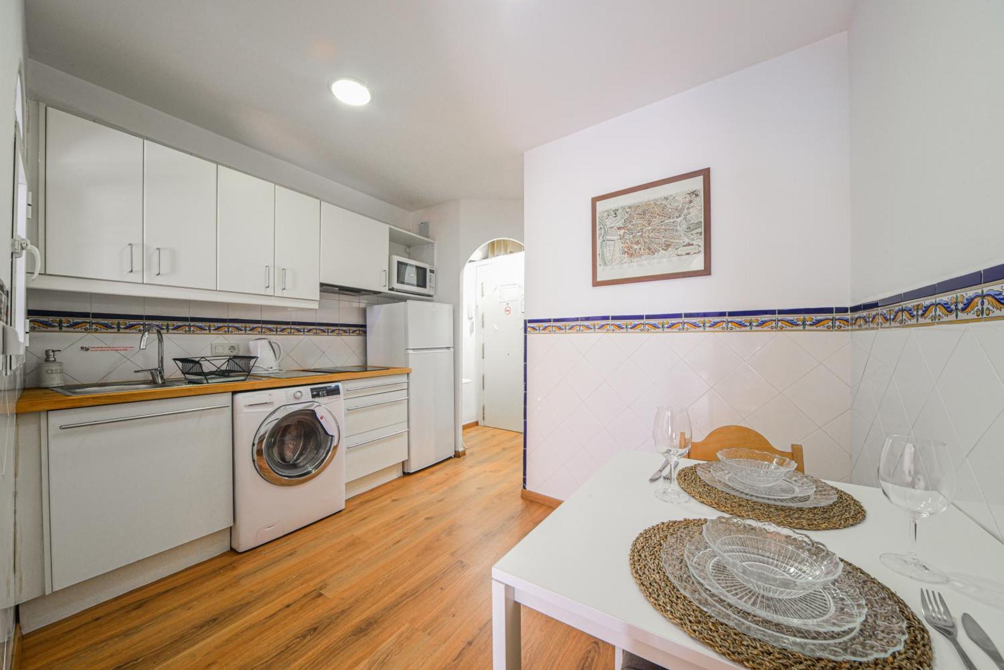 El Prado Historic Center Apartment Мадрид Екстериор снимка