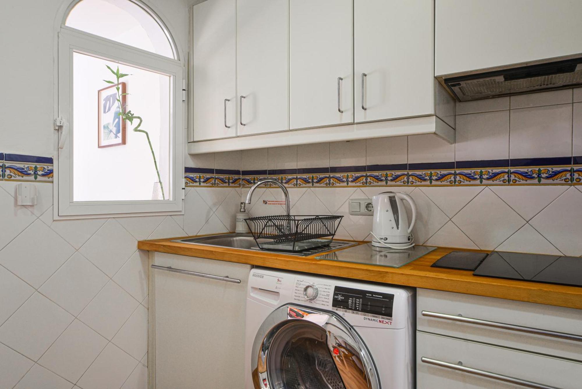 El Prado Historic Center Apartment Мадрид Екстериор снимка